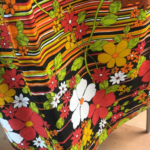 Vintage 1960’s maxi hippie skirt- stripes with large floral- zipper, metal clasp - Picture 4 of 8